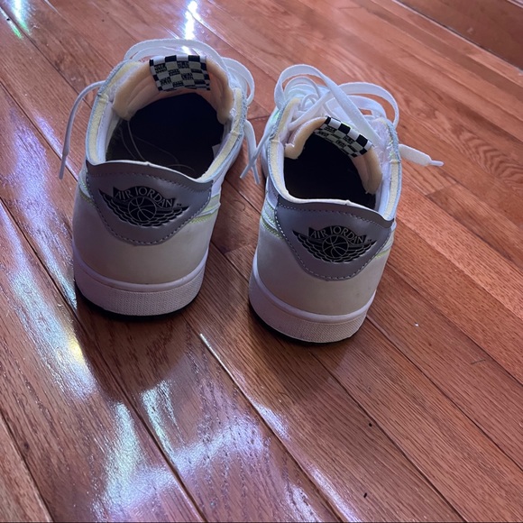 Jordan 1 low OG ghost green - Picture 3 of 6